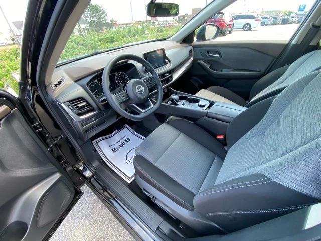 Used 2023 Super Black Nissan SV image 16