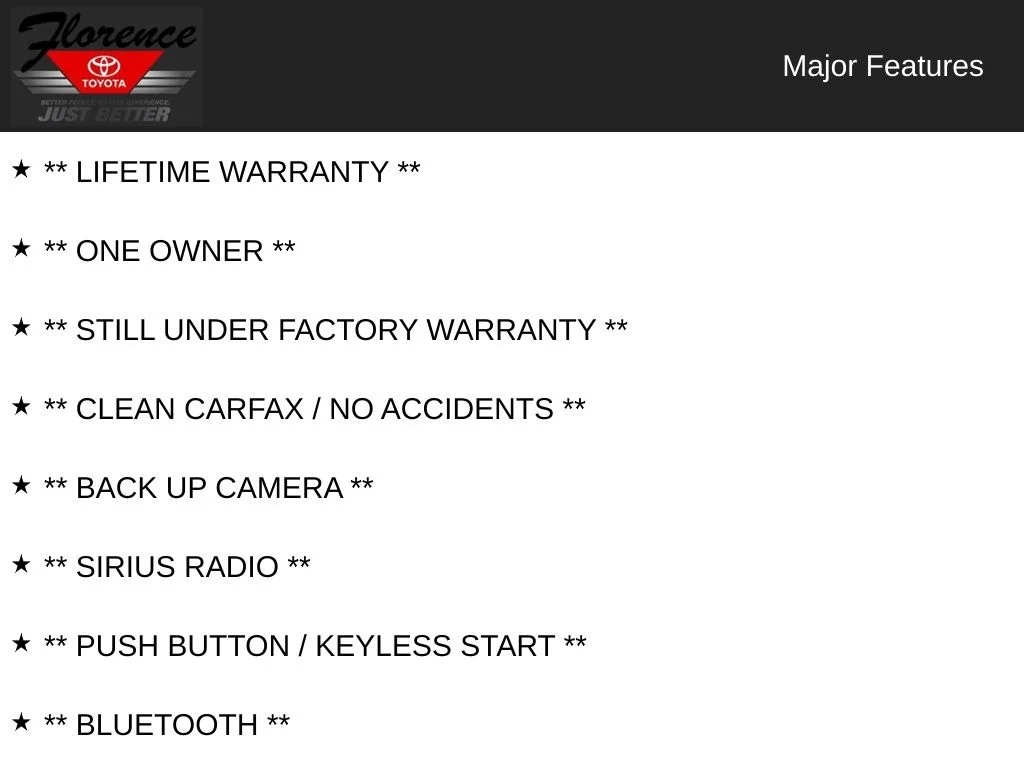 Used 2025  Toyota SE image 7