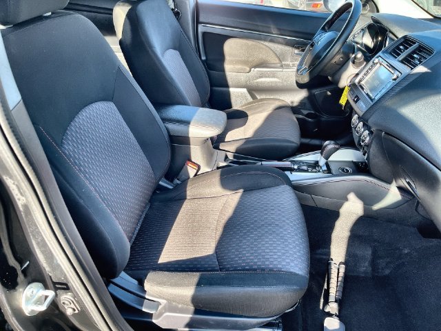 Used 2018  Mitsubishi 2.0 LE image 26