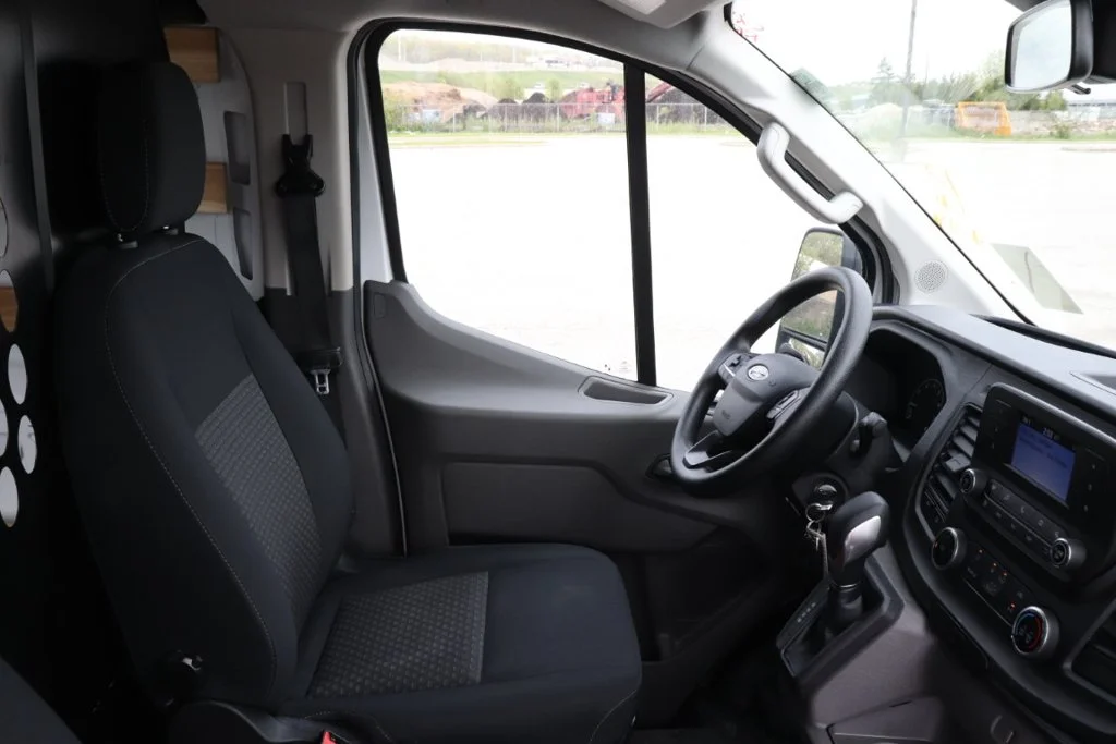 Used 2025 Oxford White Ford Base image 11