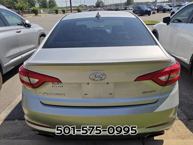 Used 2016 Silver Hyundai Sport image 3