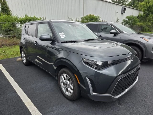 Used 2025 Gray Kia LX image 3