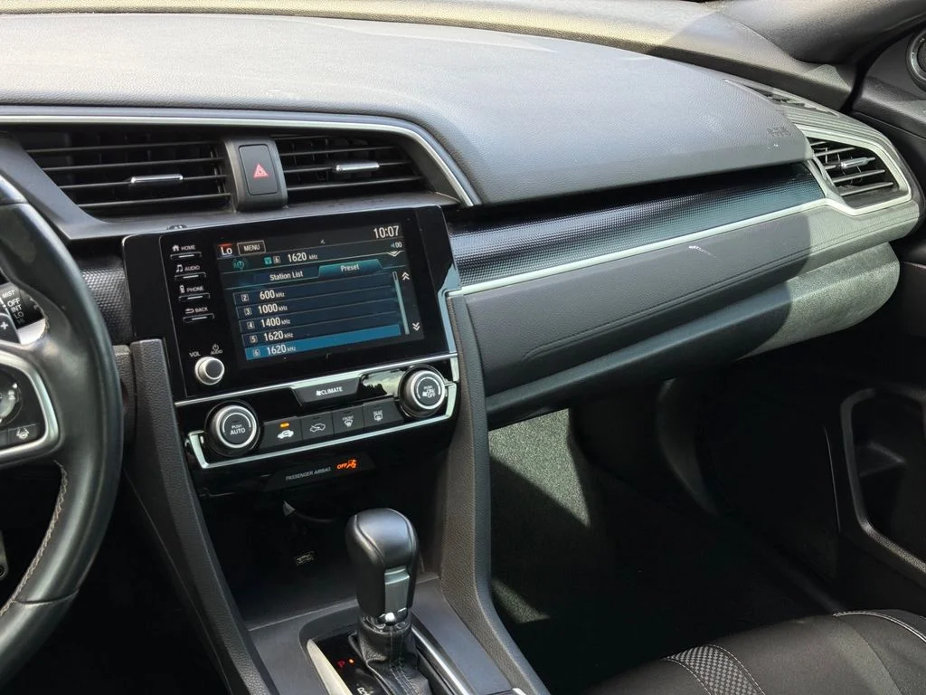 Used 2021  Honda Sport image 24