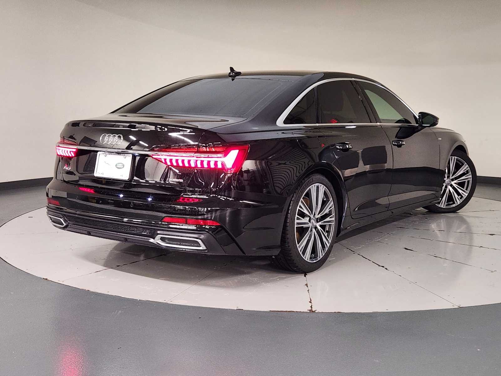 Used 2019 Mythos Black Metallic Audi Premium Plus image 2