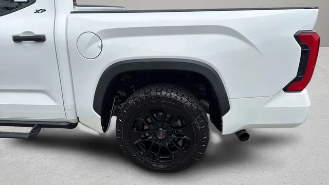 Used 2022 White Toyota SR5 image 34