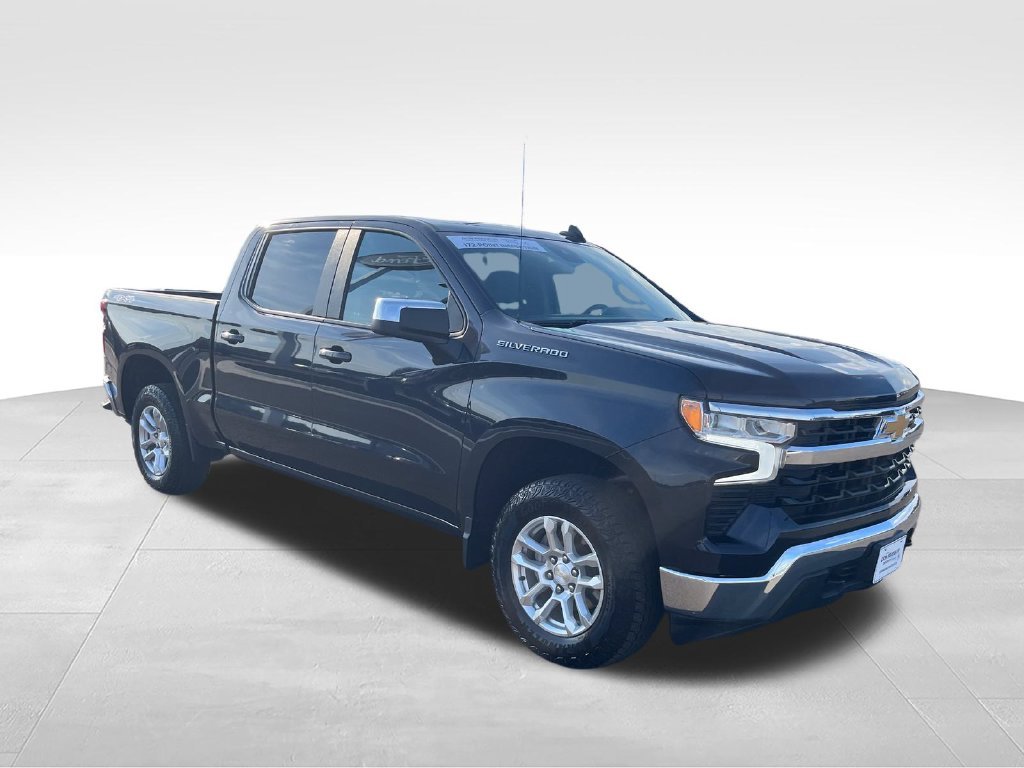 Used 2023 Gray Chevrolet LT image 7