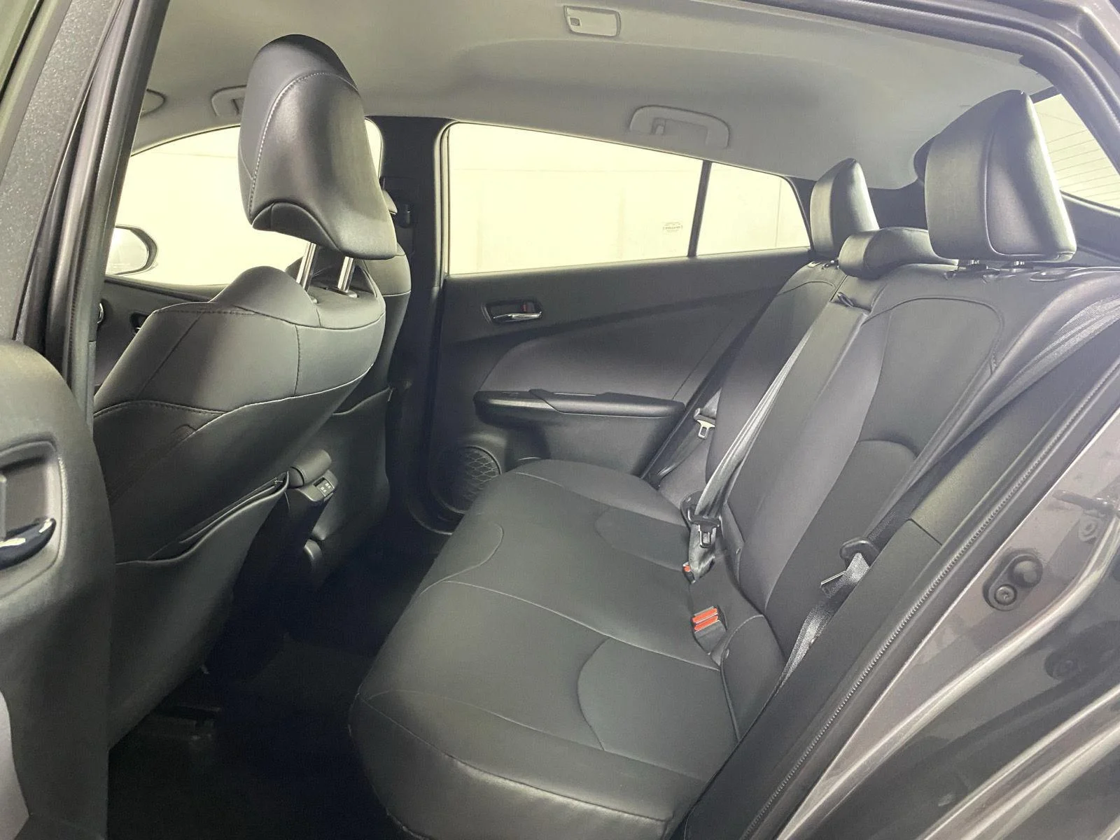 Used 2022 Magnetic Gray Metallic Toyota XLE AWD-e image 7