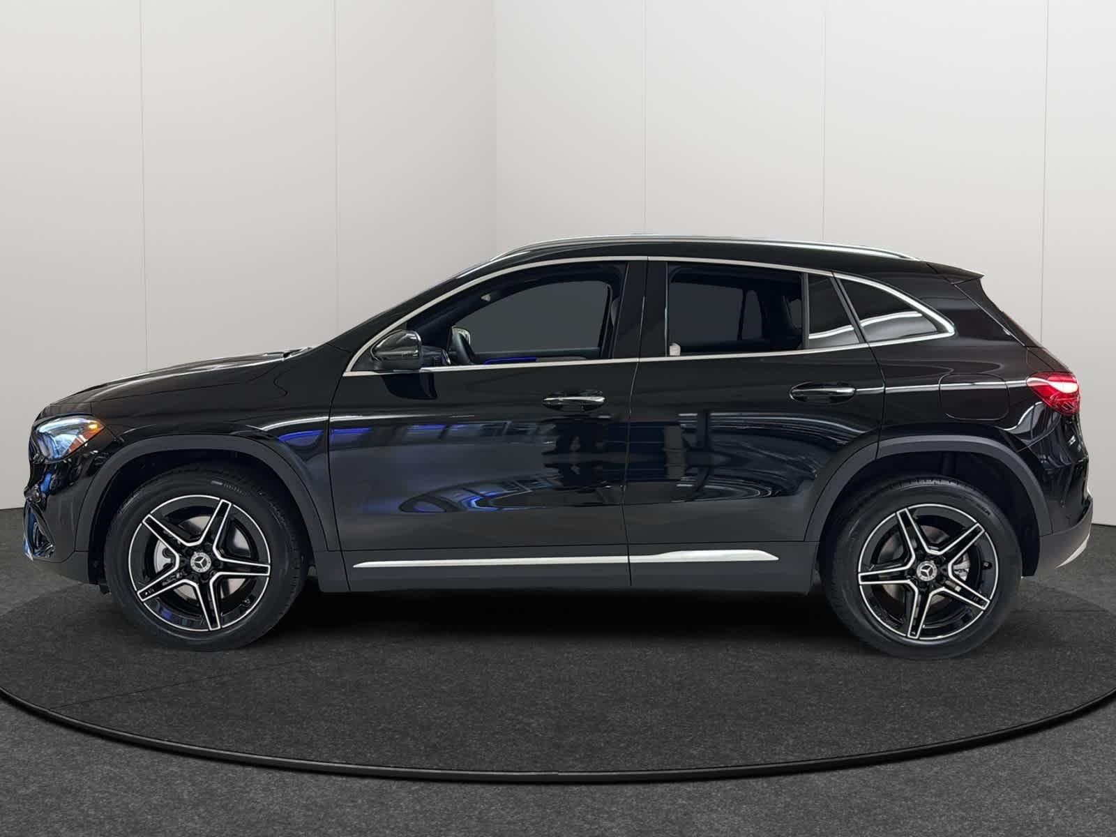 New 2026 Night Black Mercedes-Benz GLA 250 image 3