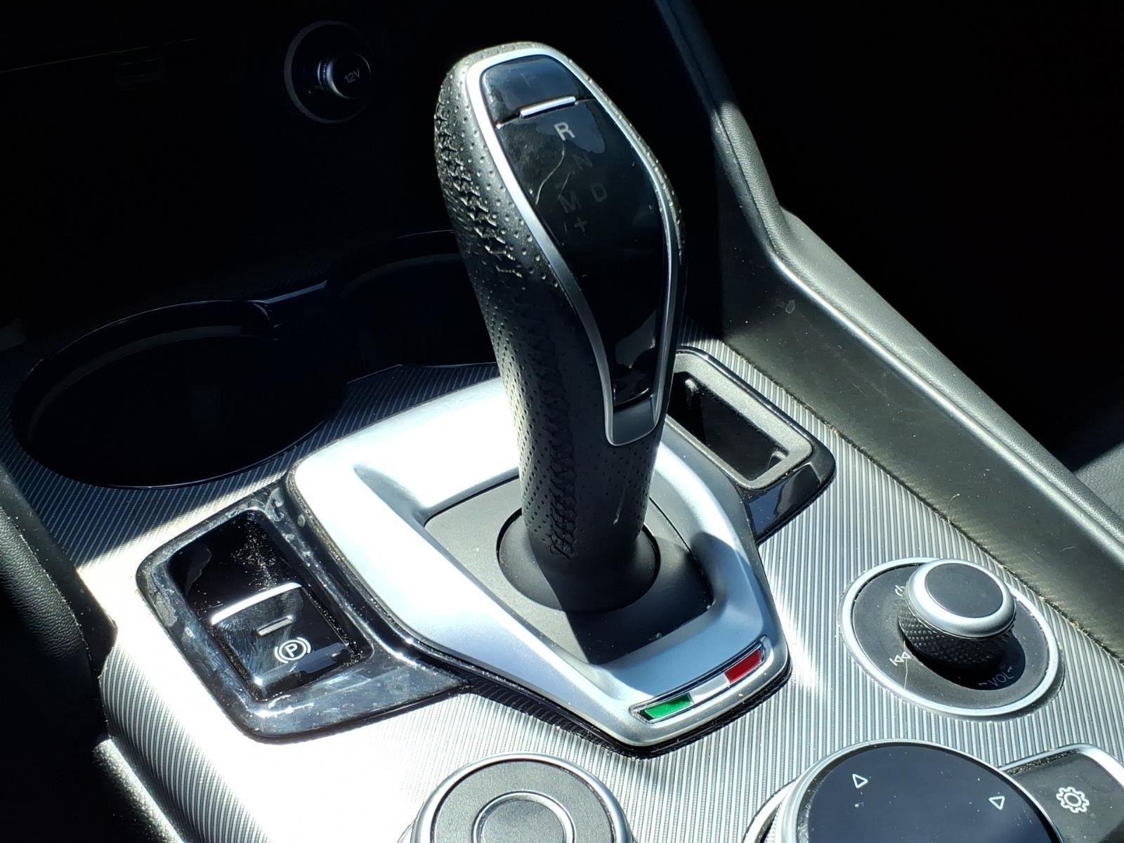 Used 2023 Alfa Rosso Alfa Romeo Veloce image 8