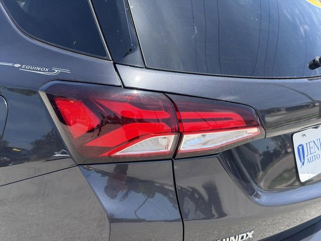 Used 2022 Iron Gray Metallic Chevrolet Premier image 13