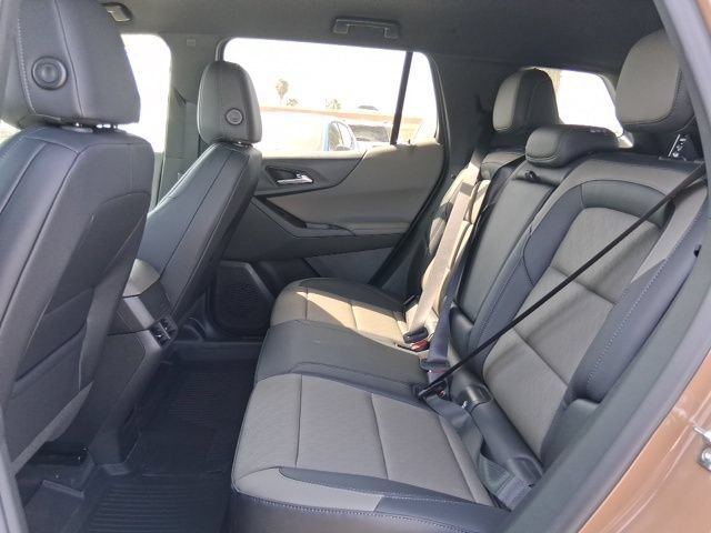2027 Chevrolet Equinox LT - Photo 18