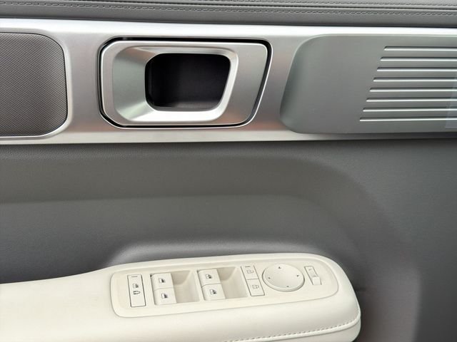 New 2027 Silver Hyundai SEL AWD image 44
