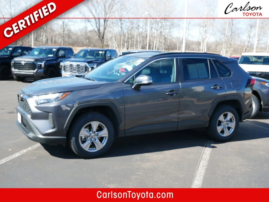 2025 Toyota RAV4 XLE AWD's photo