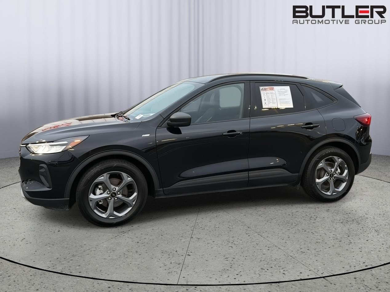 Used 2025 Carbonized Gray Ford ST-Line image 3
