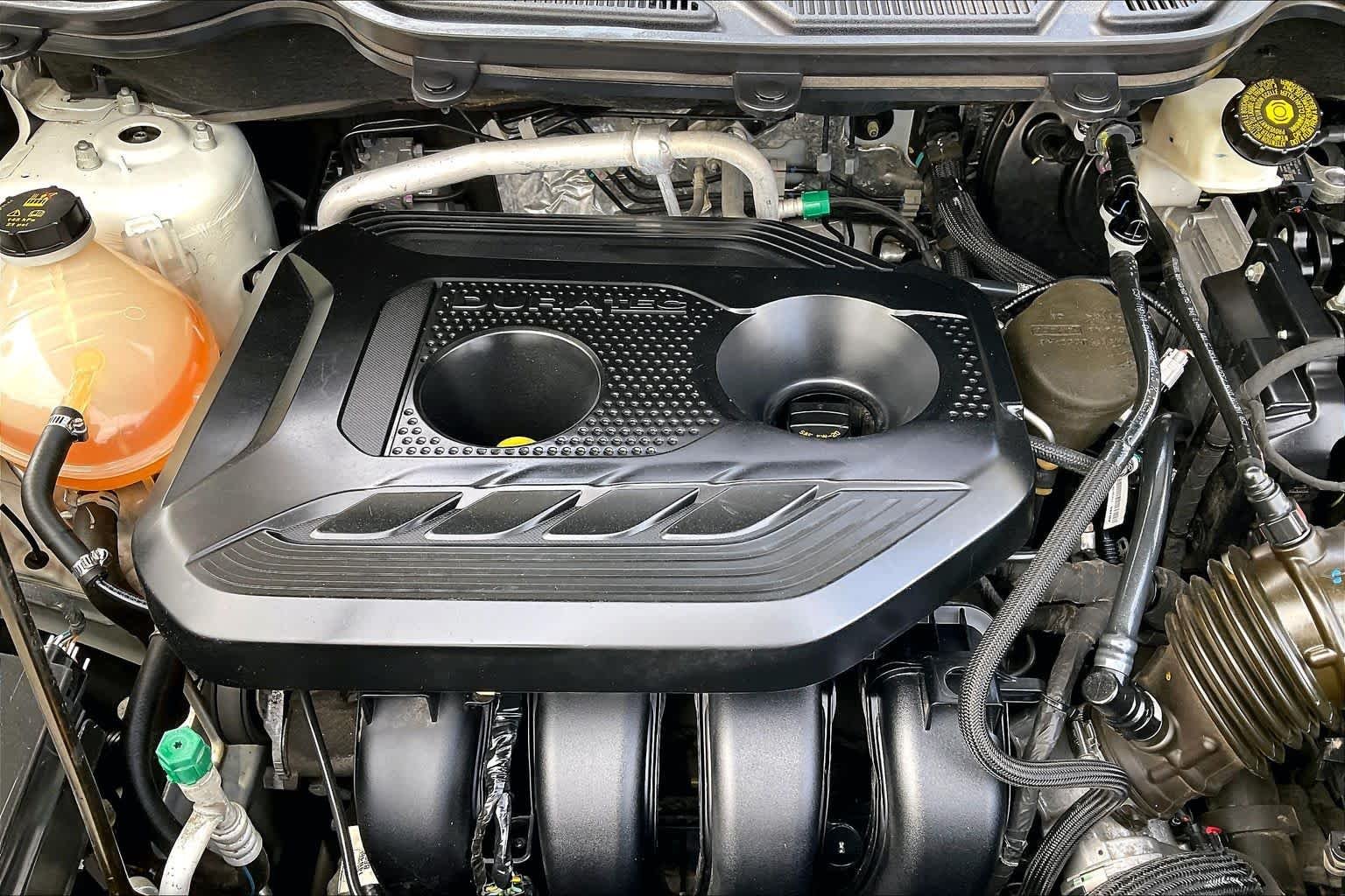 Used 2019 Diamond White Ford SES image 29