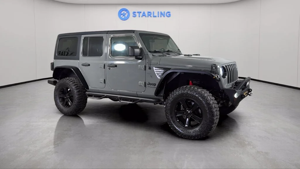 Used 2021 Gray Jeep Sport Altitude 4x4 image 13