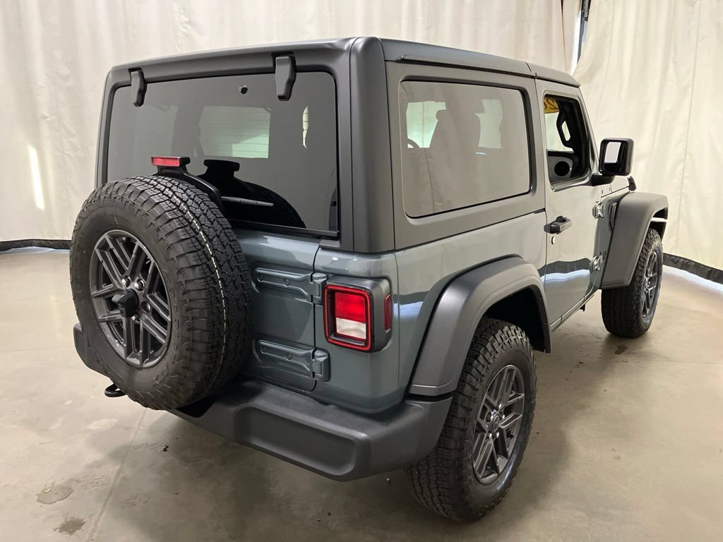Used 2024 Anvil Clear Coat Jeep Sport S image 24