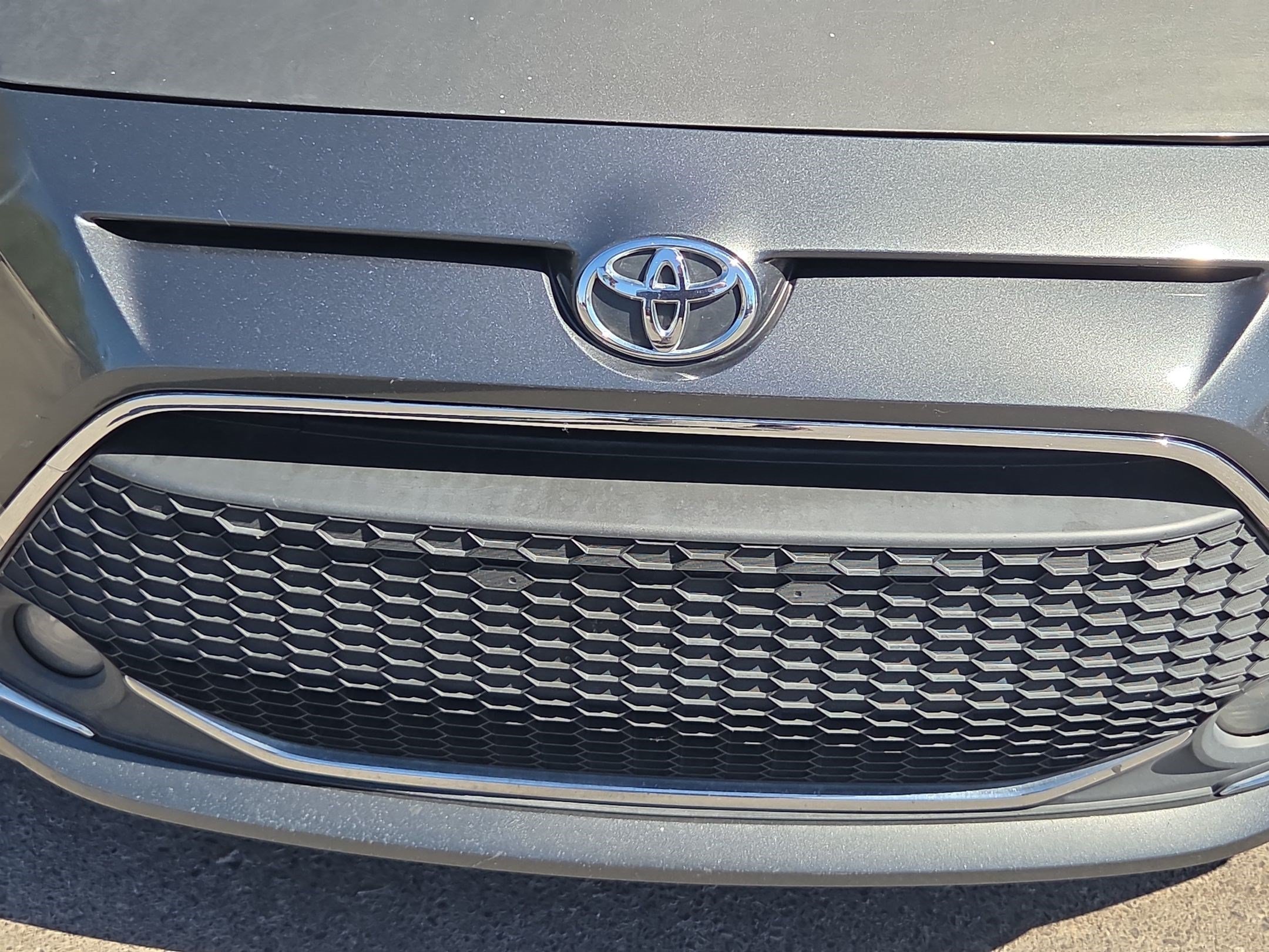 Used 2020 Graphite Toyota LE image 9