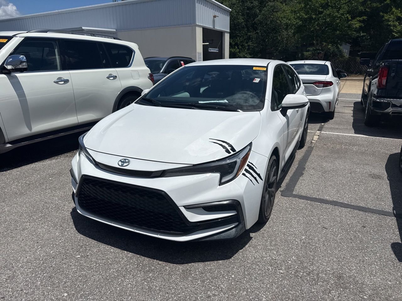 2025 Toyota Corolla SE CVT's photo
