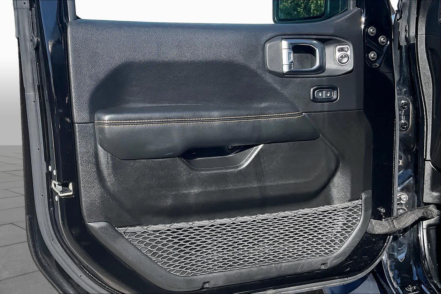 Used 2024 Black Clearcoat Jeep Sahara image 20