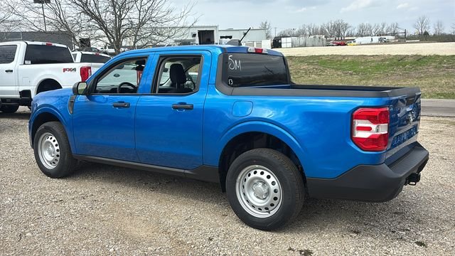 View vehicle photo 5