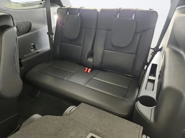 New 2026 Carbonized Gray Metallic Ford Tremor® image 23