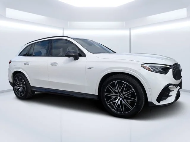 2025 Mercedes-Benz GLC