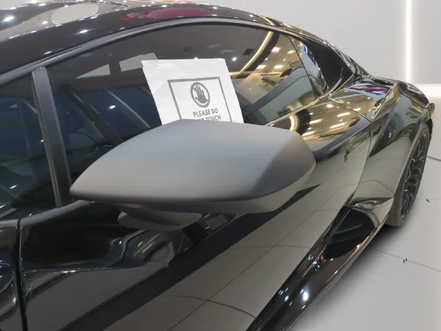 Used 2023 Black Lamborghini Base image 33