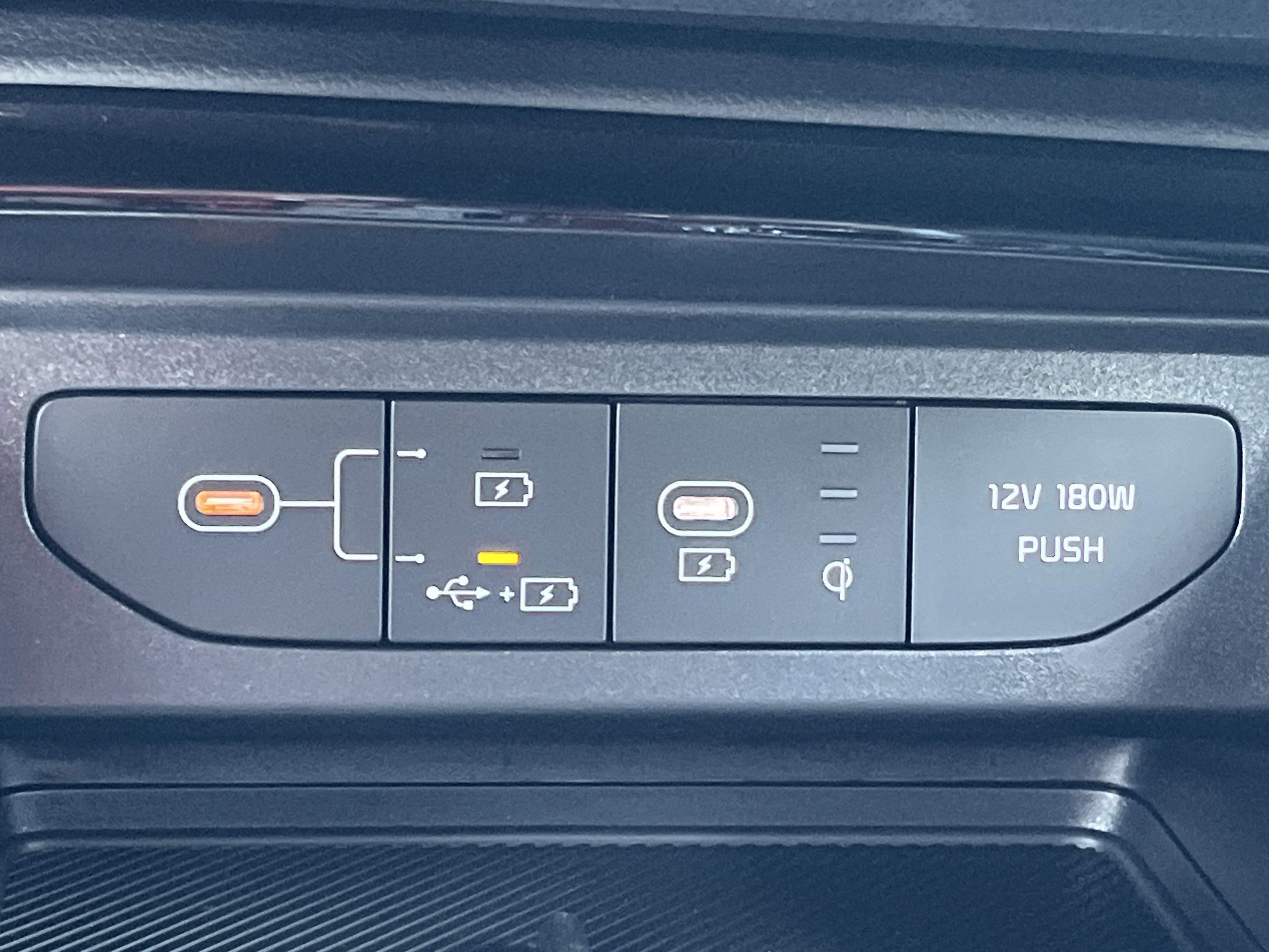 2026 Kia K5 GT-Line - Photo 8