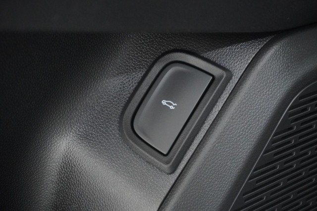 2027 Chevrolet Equinox LT - Photo 16