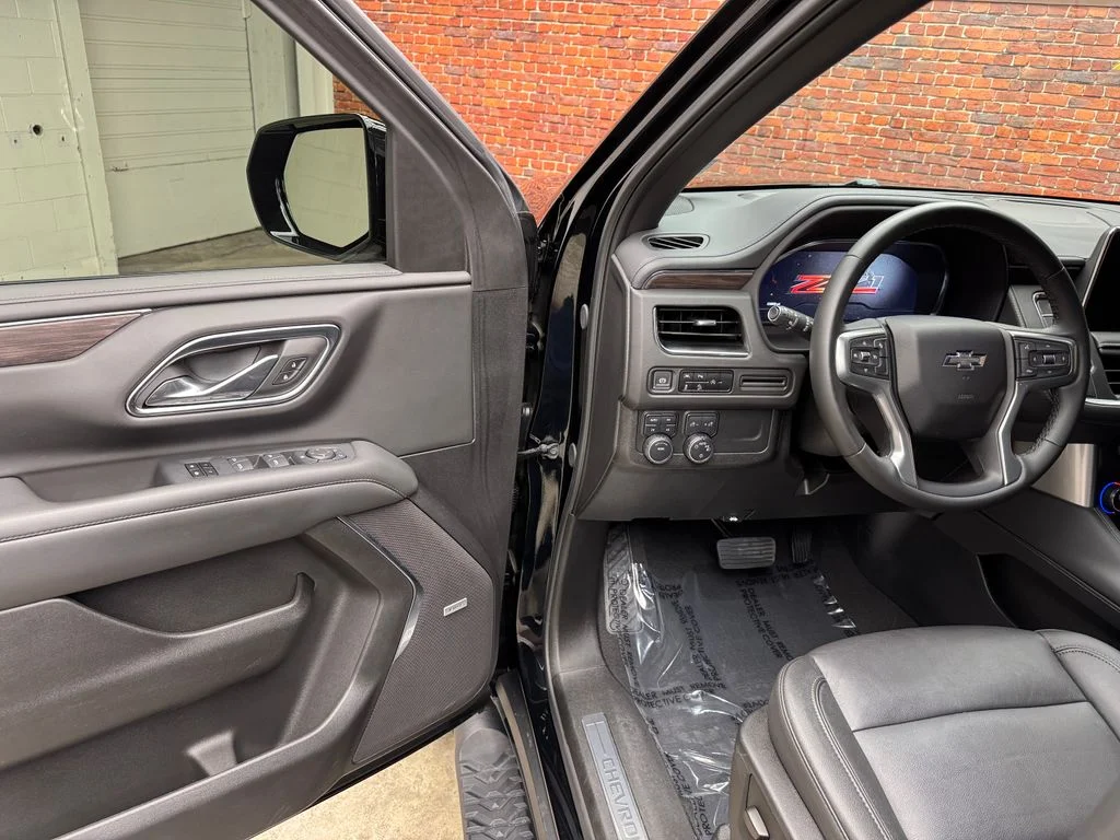 Used 2024 Black Chevrolet Z71 image 9