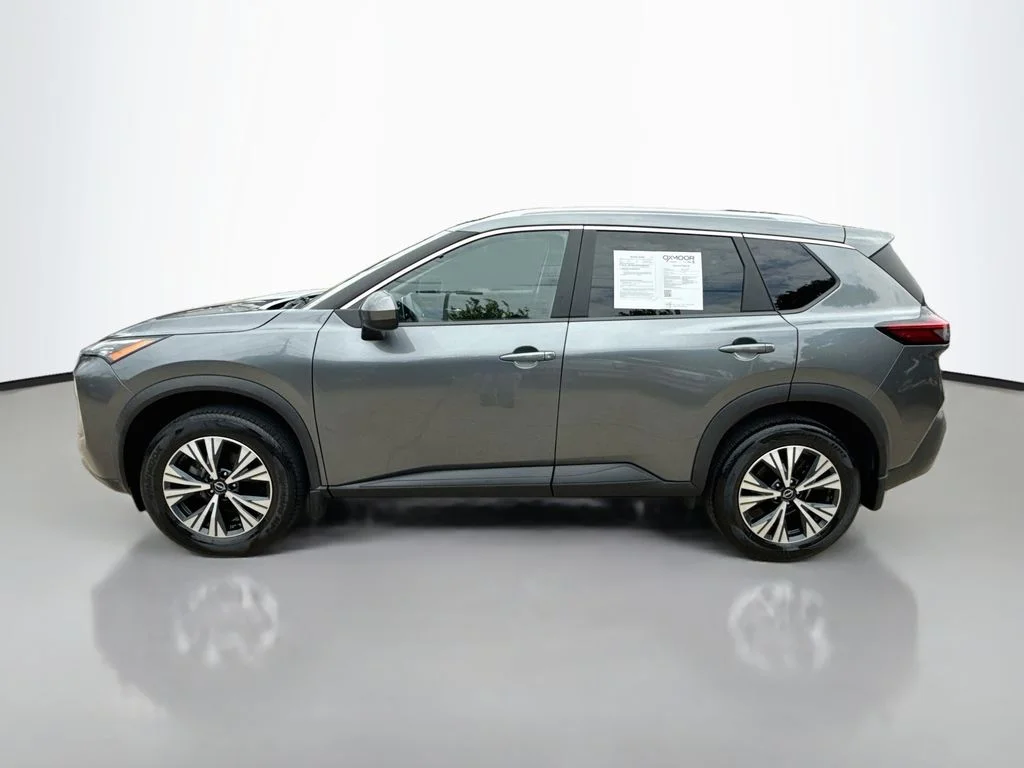 Used 2023 Gun Metallic Nissan SV image 4