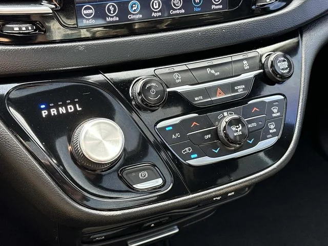 Used 2019 Black Chrysler Touring L Plus image 30
