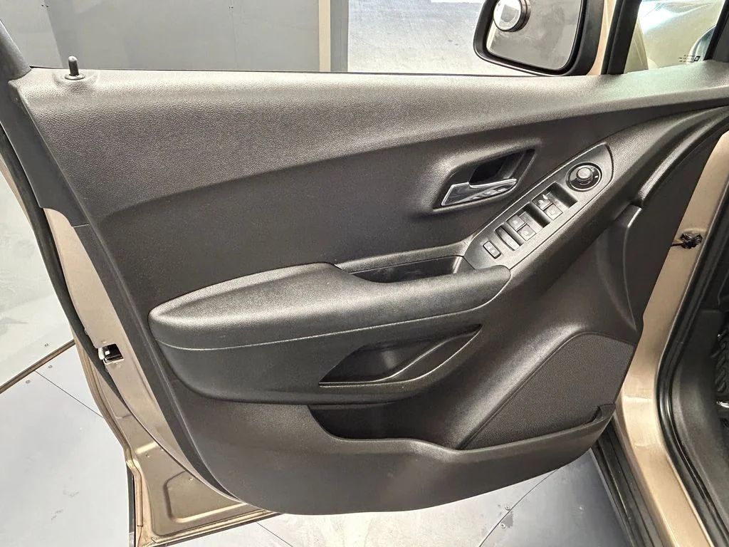 Used 2018 Sandy Ridge Metallic Chevrolet LS image 11