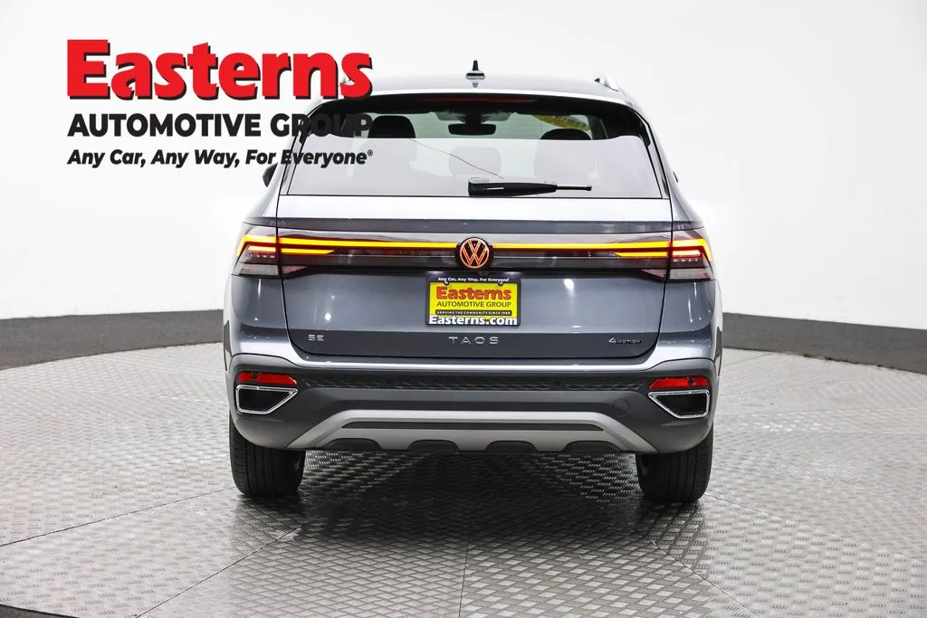 Used 2025 Gray Volkswagen 1.5T SE image 6