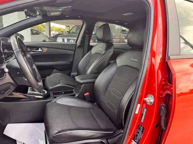 Used 2023 Red Kia GT-Line image 17