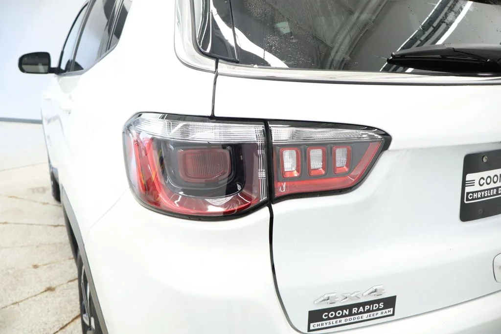 Used 2024 White Jeep Limited image 18