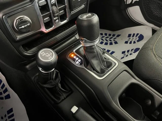 Used 2026 White/off-white Jeep Sport S image 35