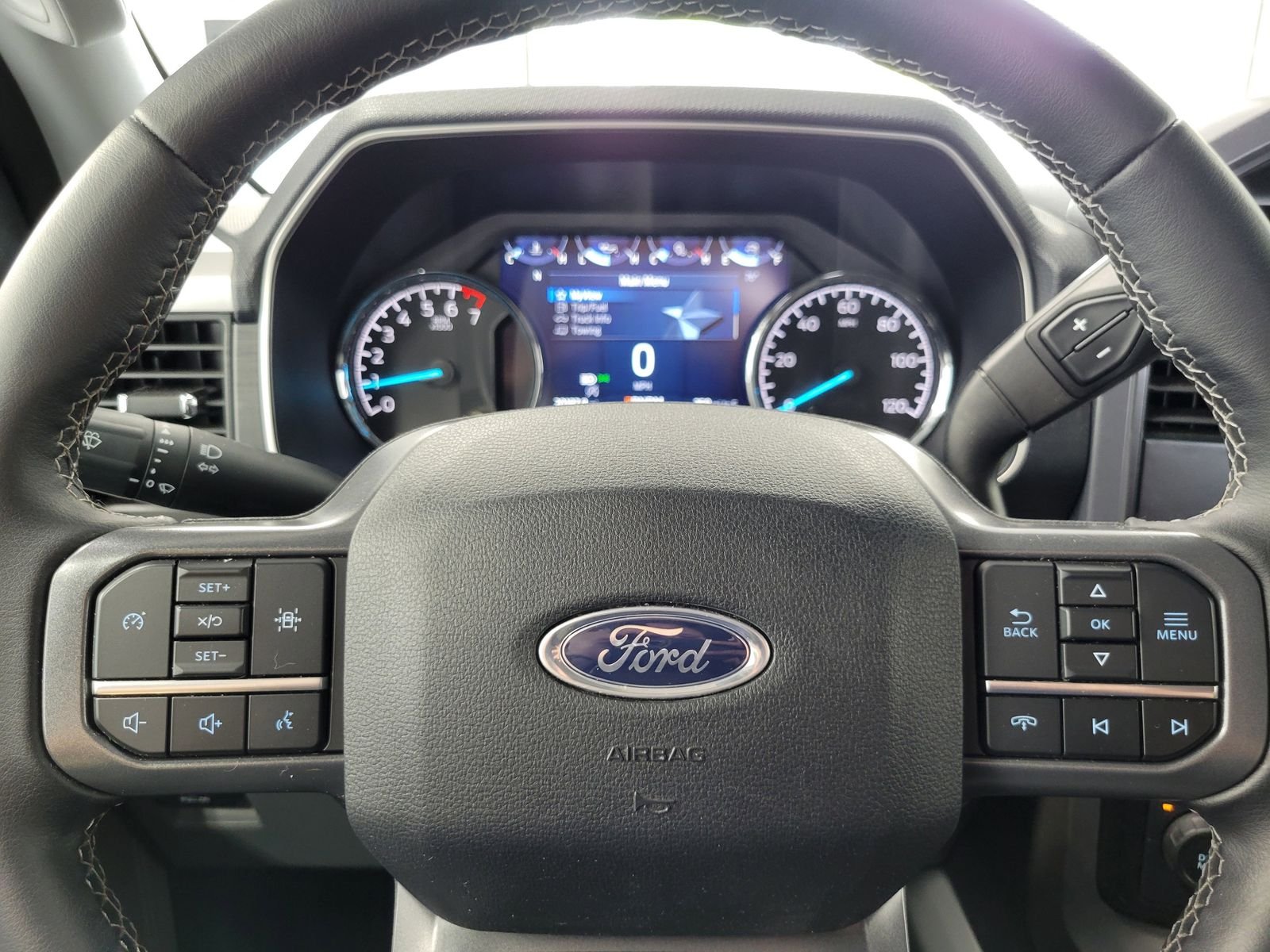 Used 2023 Black Ford XLT image 13