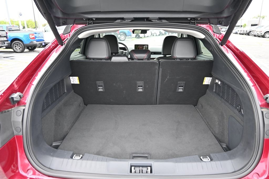 Used 2025 Magenta Ford Premium image 12