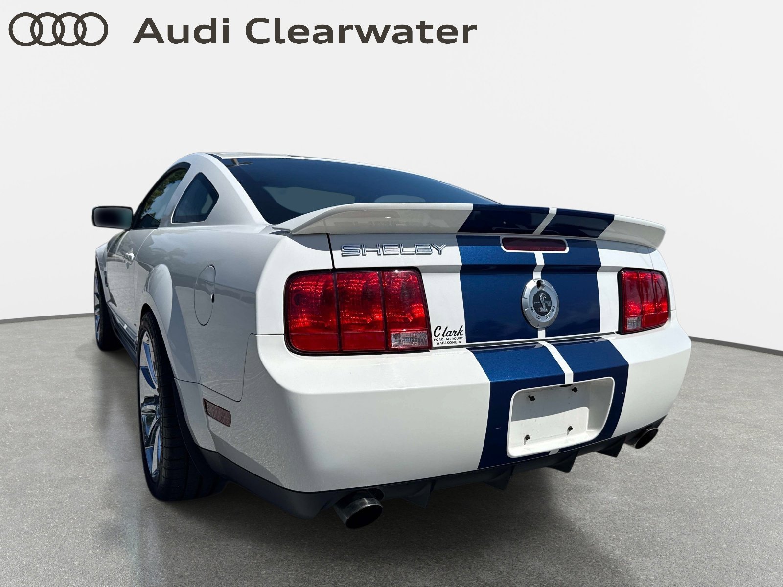 Used 2007 Performance White Clearcoat Ford Shelby GT500 image 9