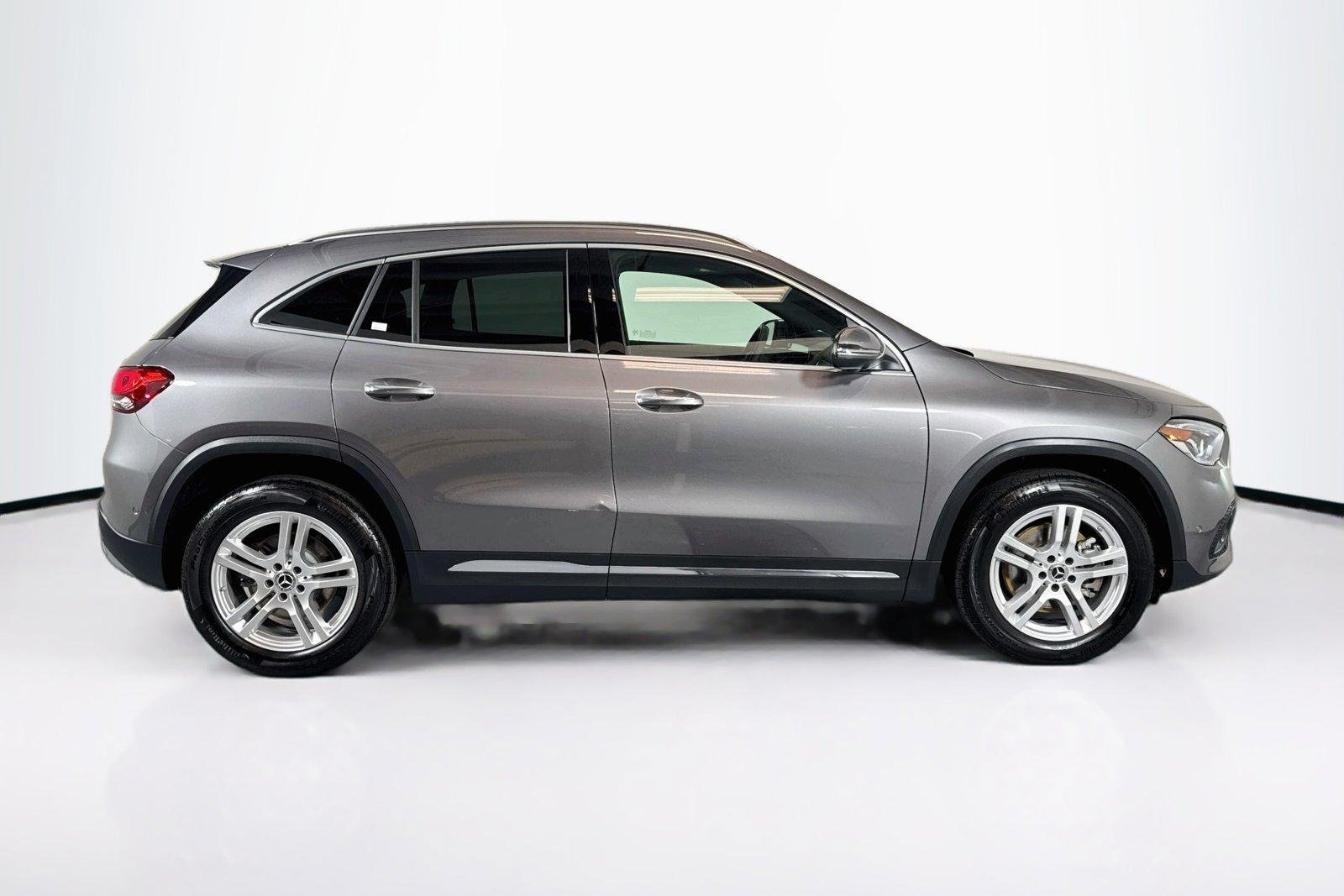 Used 2023 Mountain Grey Metallic Mercedes-Benz GLA 250 image 4