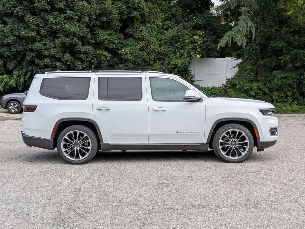 Used 2022 White Jeep Series III image 2