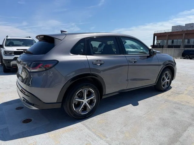 Used 2024 Gray Honda EX-L image 7