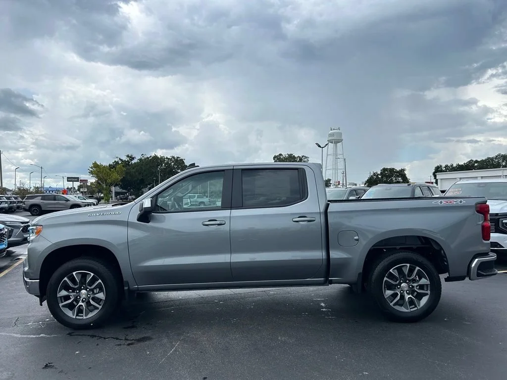 2026 Chevrolet Silverado 1500 LT - Photo 4