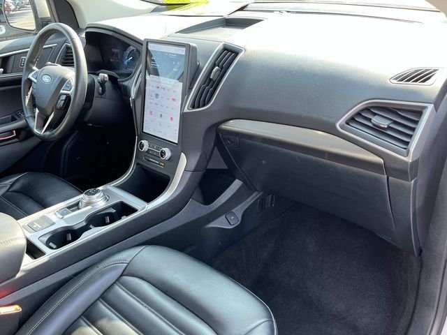 Used 2024 Silver Ford SEL image 23