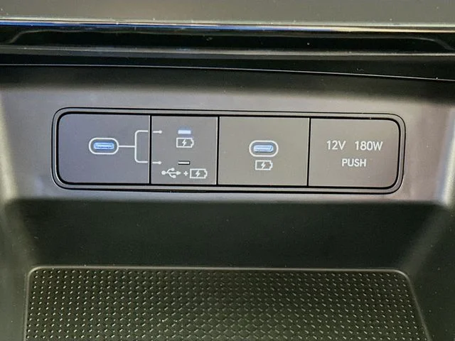 New 2026 Hyundai TUCSON SEL