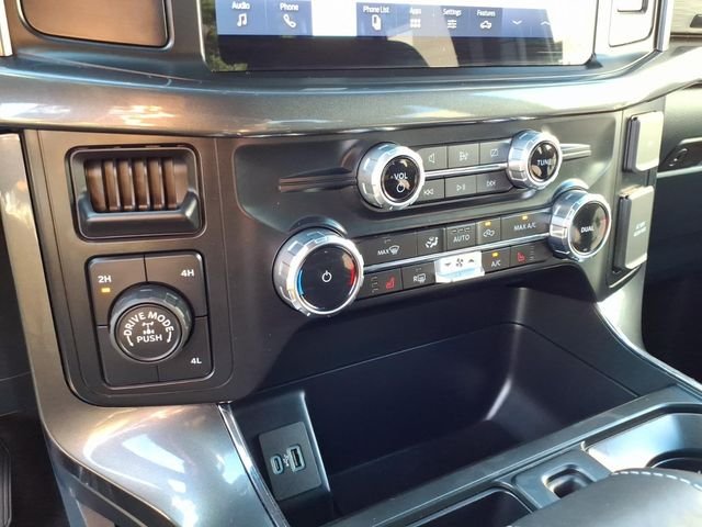Used 2023 Black Metallic Ford XLT image 26