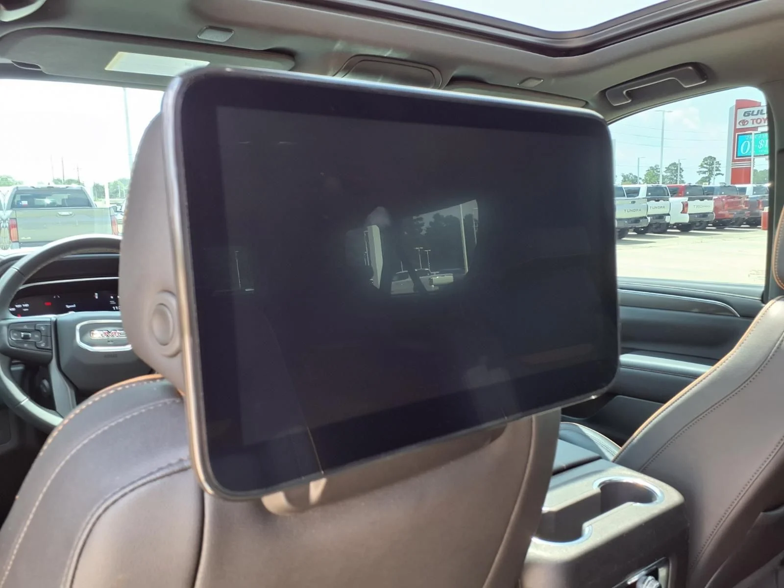 Used 2024 Silver GMC AT4 image 19