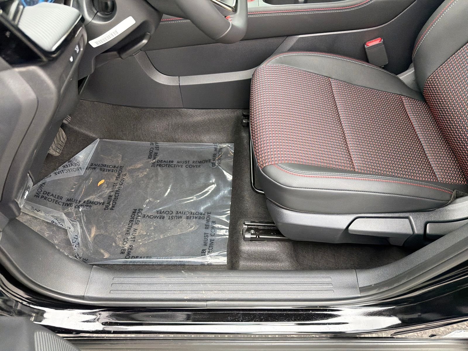 New 2026 Nissan Kicks SR 4D Sport Utility